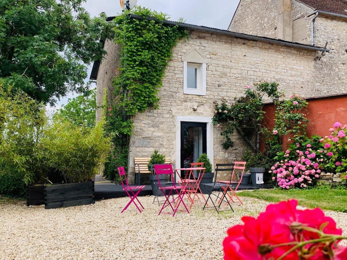 La Petite Maison De Celine & Frederic Avec Piscine A Prehy Exterior photo