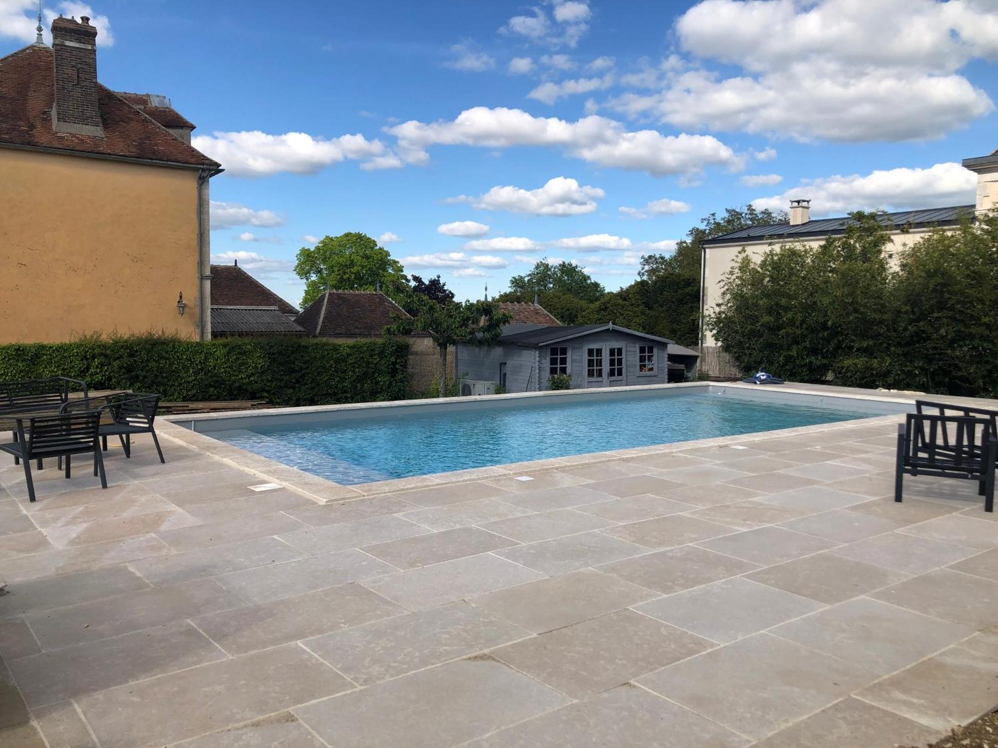 La Petite Maison De Celine & Frederic Avec Piscine A Prehy Room photo